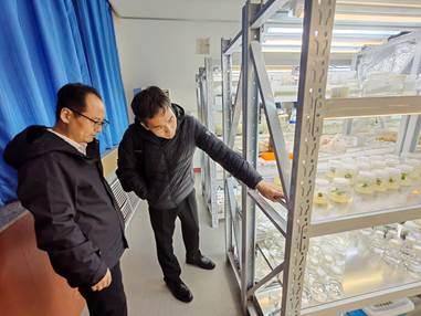 56f4e3c5a580cdbd2506f547468fa64